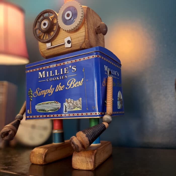 Millie Munch Bot Lamp - Image 5